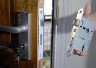 Aqua Locksmith Store Puyallup, WA 253-733-5805 - 6-Locks-Replace